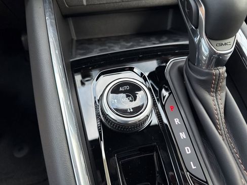 New 2026 GMC Canyon AT4 image 23