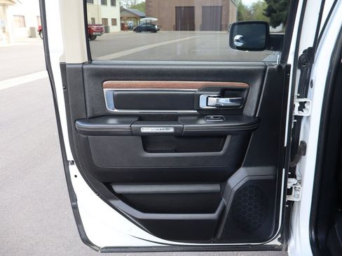 Used 2017 RAM 1500 Laramie w/ Convenience Group AWD/4WD image 24