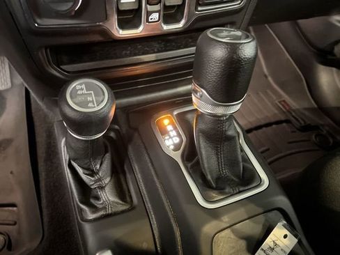 Used 2021 Jeep Wrangler Unlimited Sport image 15