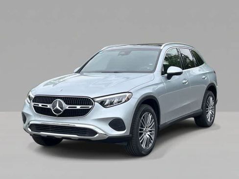 Used 2026 Mercedes-Benz GLC 300 4MATIC image 3