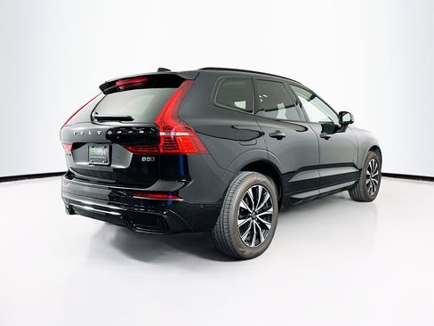 Used 2025 Volvo XC60 B5 Plus image 9