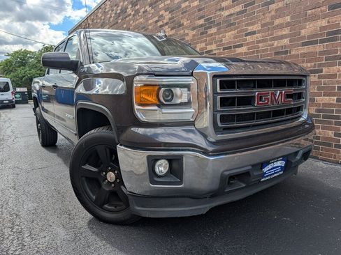 Used 2015 GMC Sierra 1500 SLE w/ SLE Value Package AWD/4WD image 3