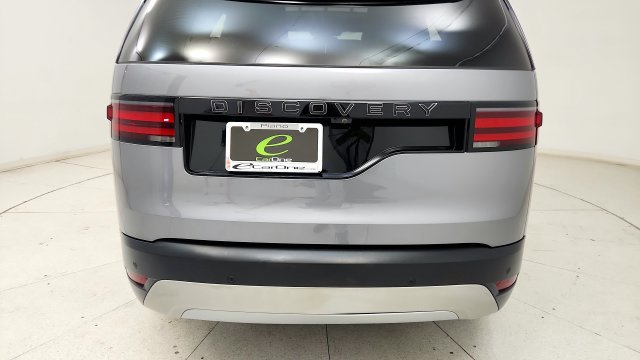 Used 2025 Land Rover Discovery S AWD/4WD image 27