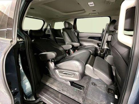 New 2026 Kia Carnival SX Prestige image 10