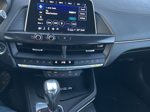 Used 2023 Cadillac CT4 Luxury image 12