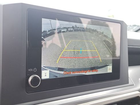 Certified 2025 Toyota Tacoma SR5 image 22