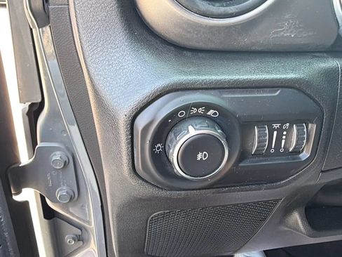 Used 2020 Jeep Wrangler Sport AWD/4WD image 15