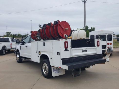 Used 2018 Ford F350 XL w/ Power Equipment Group AWD/4WD image 9