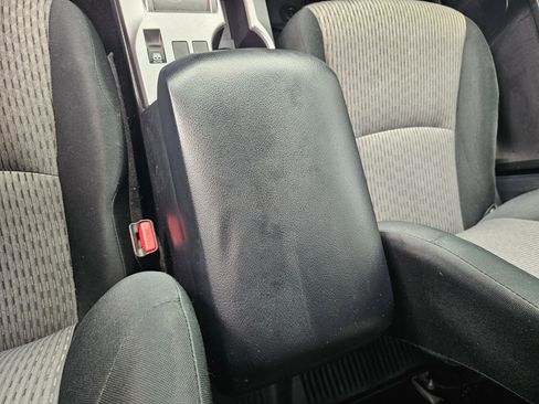 Used 2019 Toyota 4Runner SR5 AWD/4WD image 29