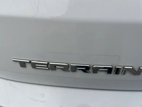 Used 2019 GMC Terrain SLE w/ Driver Convenience Package FWD image 6