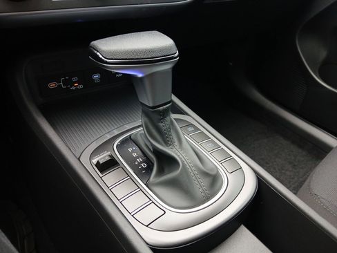 New 2026 Hyundai Kona SE image 18