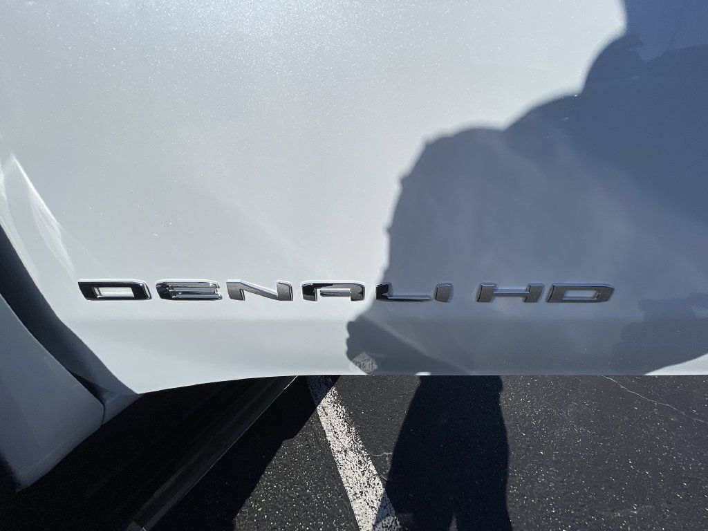 Used 2026 GMC Sierra 3500 Denali Ultimate AWD/4WD image 32