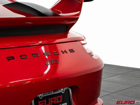 Used 2018 Porsche 911 GT3 RWD image 20