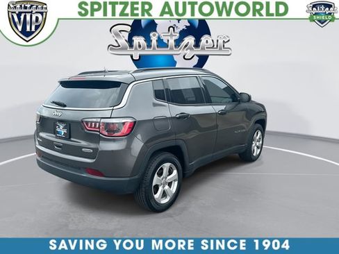 Used 2018 Jeep Compass Latitude w/ Cold Weather Group FWD image 9