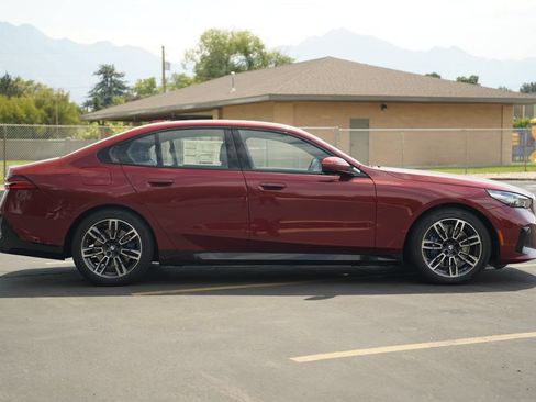 New 2027 BMW 540i xDrive w/ M Sport Package AWD/4WD image 6