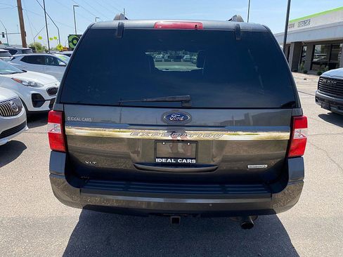 Used 2017 Ford Expedition XLT w/ Equipment Group 202A image 6