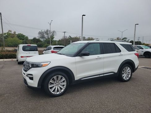 Used 2020 Ford Explorer Limited w/ Class III Trailer Tow Package image 11