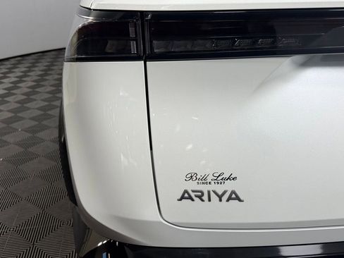 Used 2024 Nissan Ariya FWD image 27