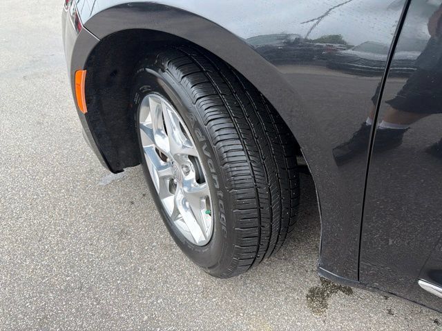 Used 2019 Chrysler Pacifica Limited FWD image 10