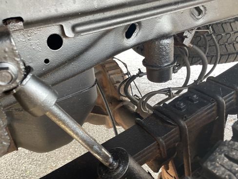 Used 2012 Ford F150 XLT w/ XLT Chrome Pkg image 28