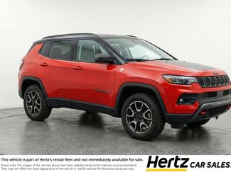 Used 2025 Jeep Compass Trailhawk video 1