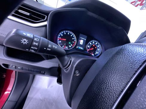 Used 2020 Toyota RAV4 XLE Premium image 10