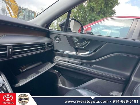 Used 2020 Lincoln Corsair Reserve w/ Elements Package AWD/4WD image 32