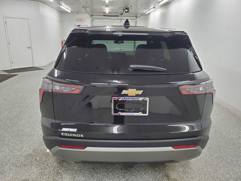Used 2026 Chevrolet Equinox LT image 6