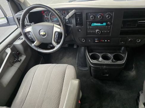 Used 2017 Chevrolet Express 2500 LS RWD image 16