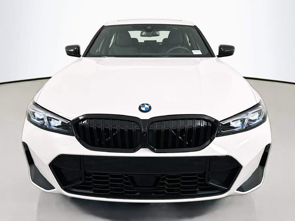 Used 2026 BMW 330i xDrive Sedan w/ M Sport Package AWD/4WD image 2