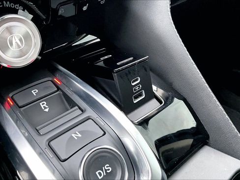 Used 2024 Acura MDX SH-AWD w/ Advance Package image 34