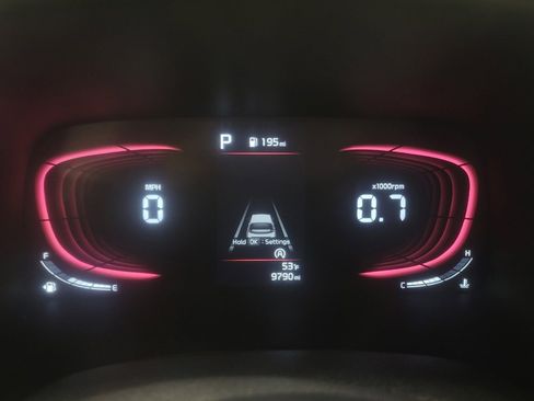 Used 2025 Kia Soul LX image 23