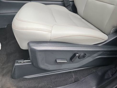 Used 2025 Ford Expedition Max Active image 12