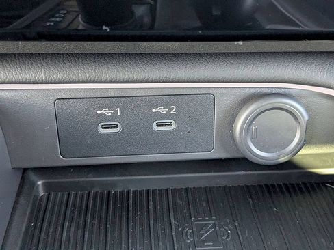 New 2026 Nissan Sentra SR w/ Floor Mat Package FWD image 19