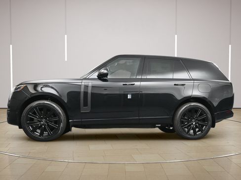 Used 2025 Land Rover Range Rover SE AWD/4WD image 27