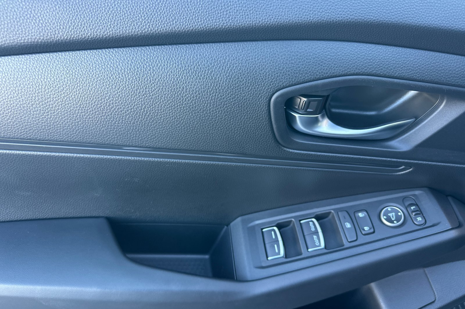 Used 2024 Honda Accord LX image 11