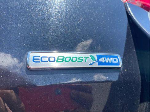Used 2020 Ford Explorer XLT w/ Equipment Group 202A AWD/4WD image 34