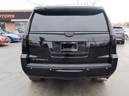 Used 2017 Cadillac Escalade Platinum AWD/4WD image 4