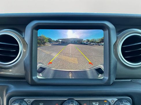 Used 2023 Jeep Gladiator Overland AWD/4WD image 26