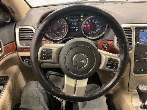 Used 2011 Jeep Grand Cherokee Limited w/ Trailer Tow Group IV image 16