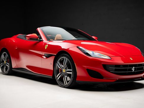 Used 2019 Ferrari Portofino RWD image 95