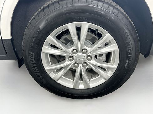 Used 2025 Cadillac XT5 Luxury FWD image 11
