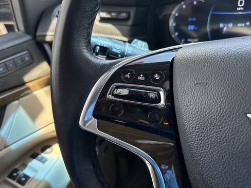 Used 2020 Cadillac Escalade Luxury w/ LPO, Radiant Package AWD/4WD image 16