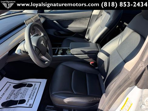 Used 2020 Tesla Model 3 Standard Range Plus RWD image 16