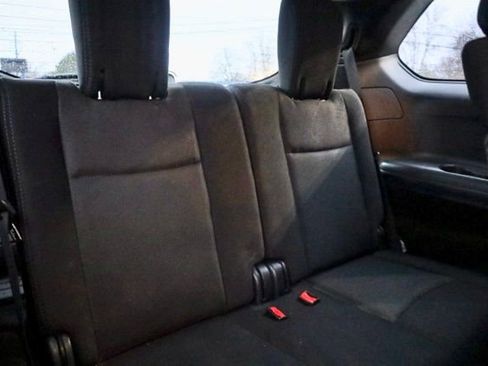 Used 2019 Nissan Pathfinder SV image 33