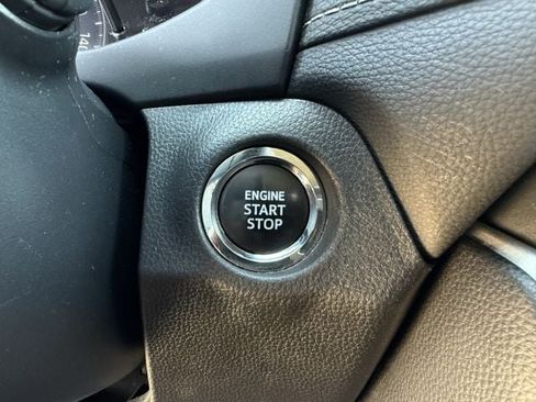 Used 2024 Toyota RAV4 XLE FWD image 21