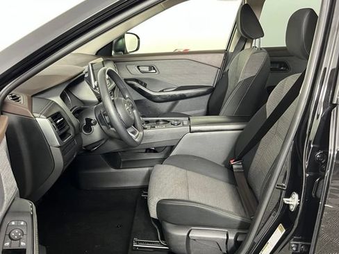 Used 2021 Nissan Rogue S AWD/4WD image 21