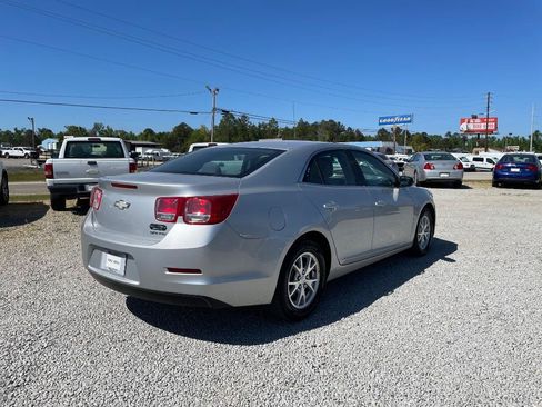 Used 2013 Chevrolet Malibu LS FWD image 7