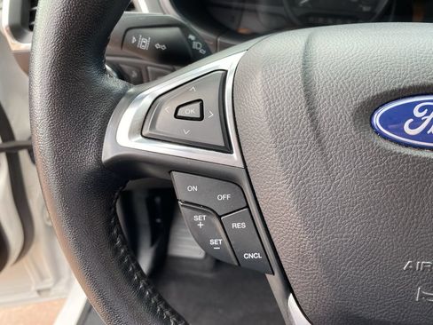 Used 2023 Ford Edge Titanium AWD/4WD image 30