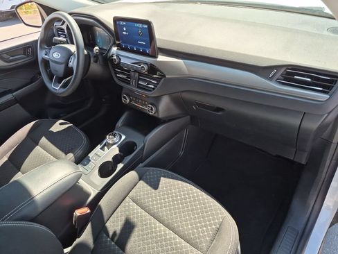 Used 2025 Ford Escape Active AWD/4WD image 32